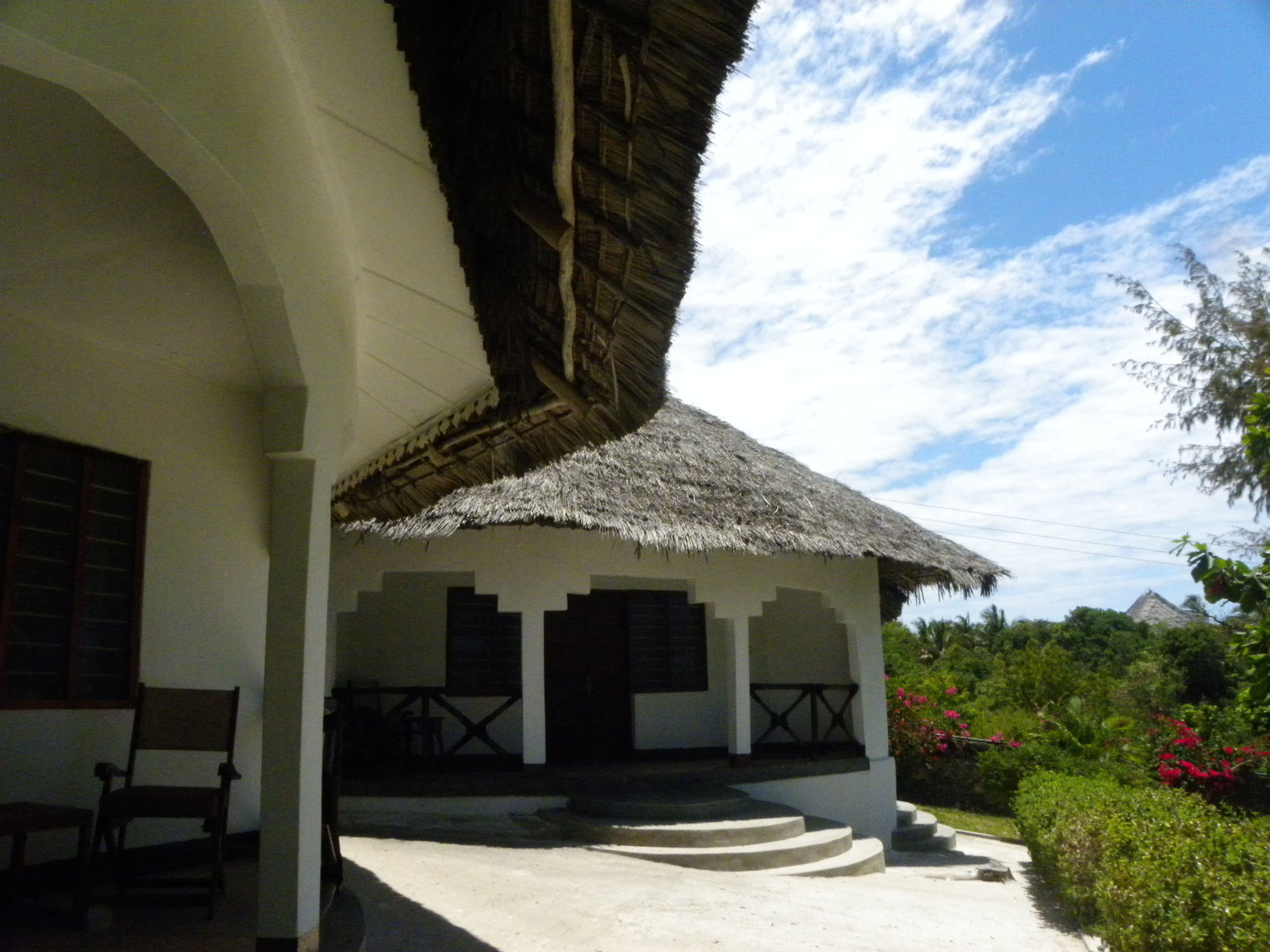 African Sun Sand Sea Beach Resort & Spa Bwejuu Luaran gambar