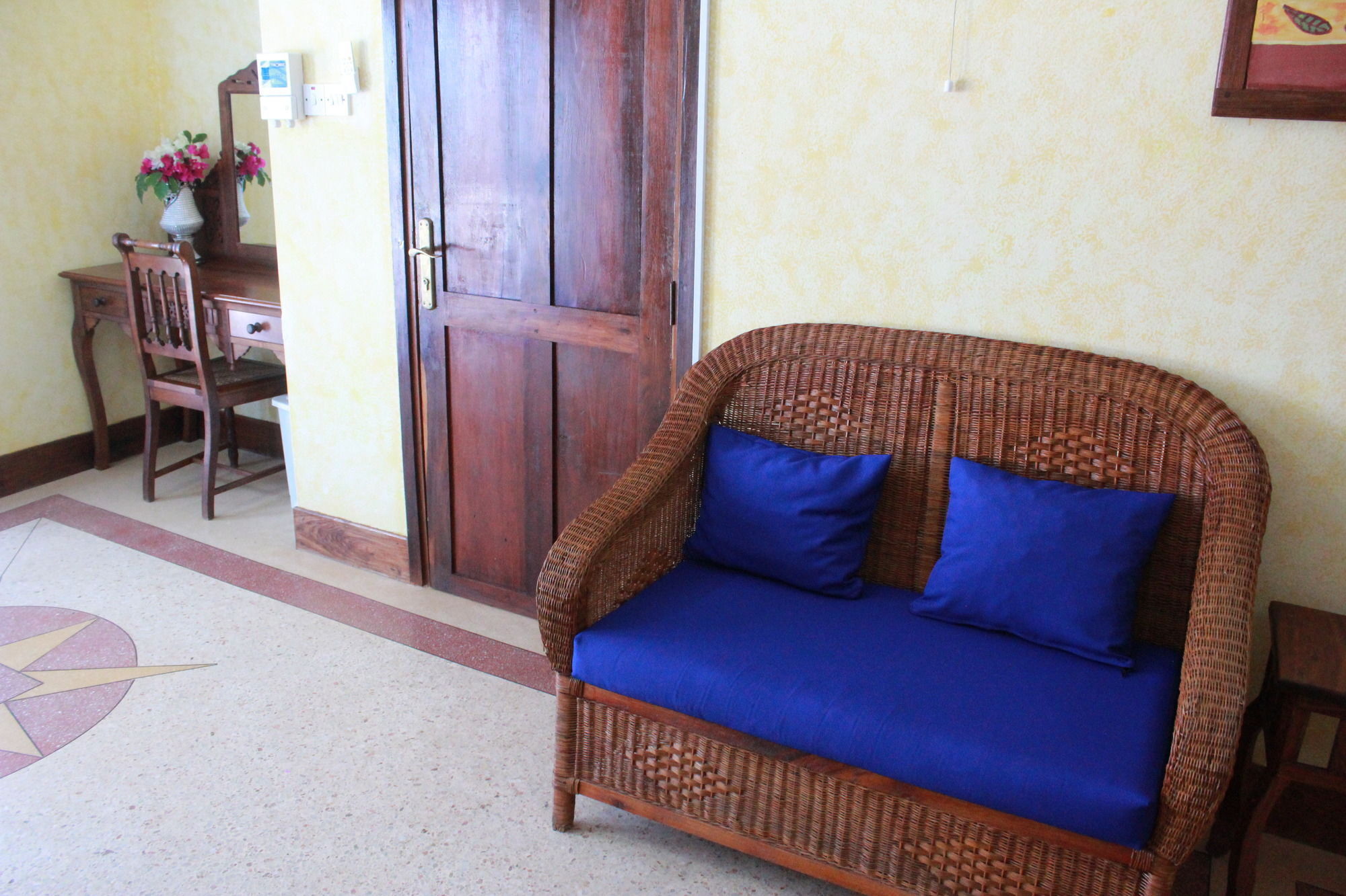 African Sun Sand Sea Beach Resort & Spa Bwejuu Luaran gambar