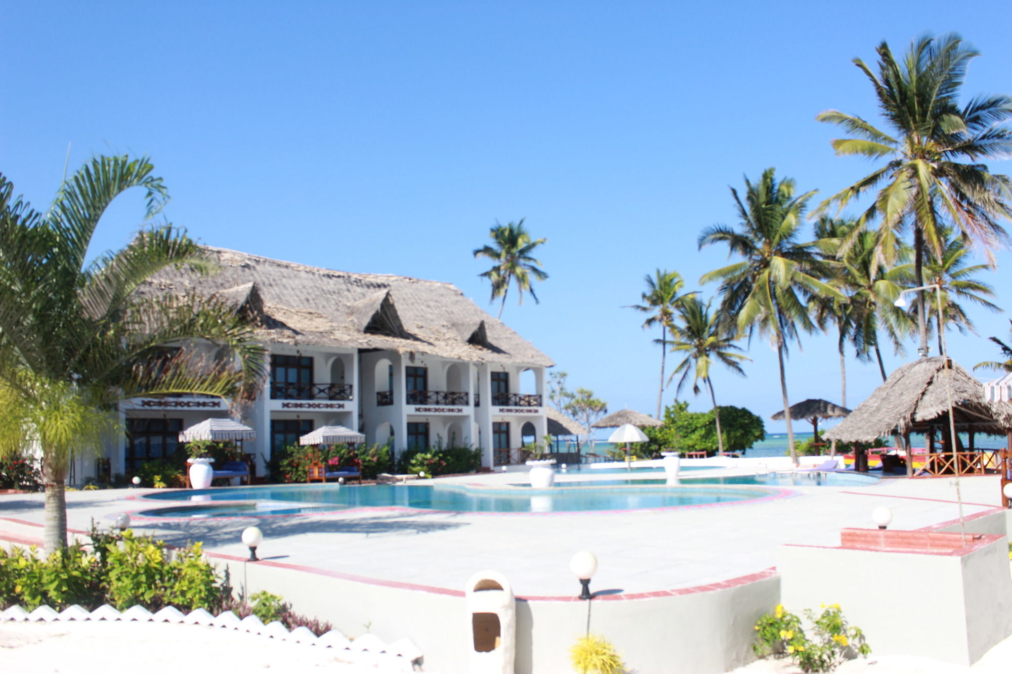 African Sun Sand Sea Beach Resort & Spa Bwejuu Luaran gambar