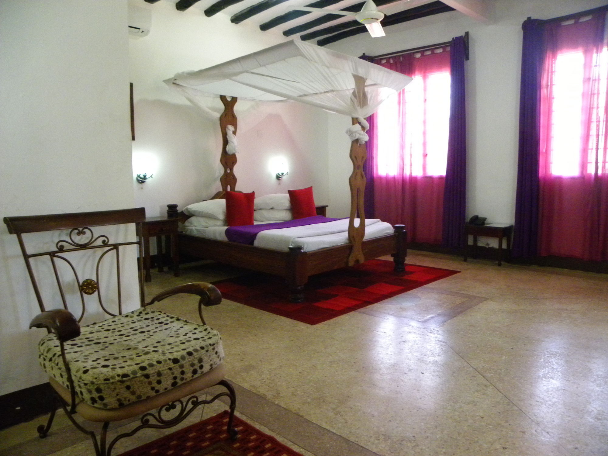 African Sun Sand Sea Beach Resort & Spa Bwejuu Luaran gambar